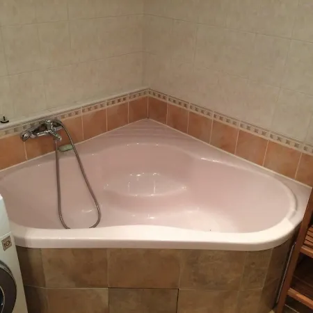 Mamut Privat Garden House * Praag